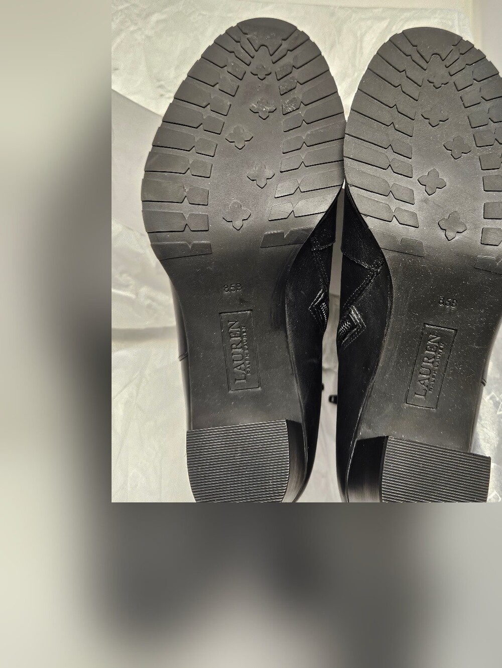 NIB Lauren Ralph Lauren "Cabrey" Ankle Booties sz8.5 - Picture 6 of 14